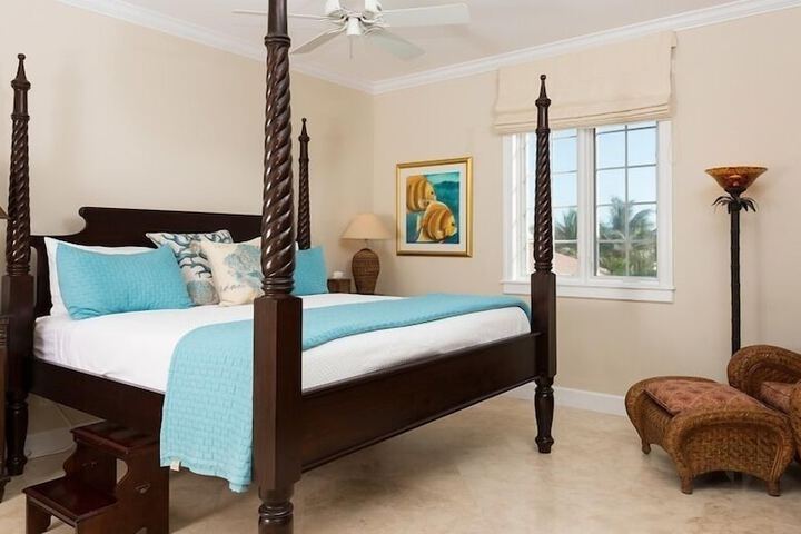 Room 46 of 214