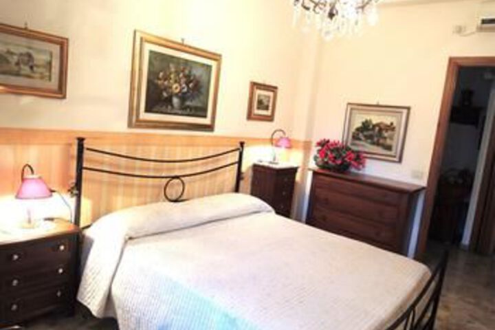 Room 20 of 48