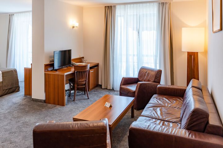 Room 28 of 119