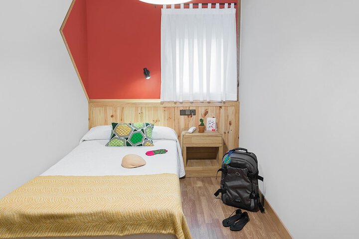 Room 54 of 99