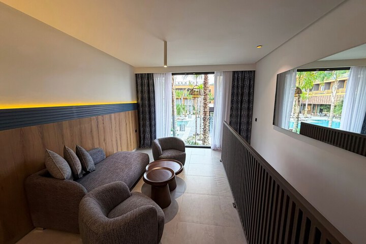 Room 16 of 117