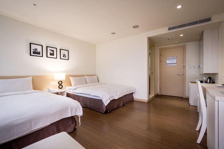 Room 15 of 123