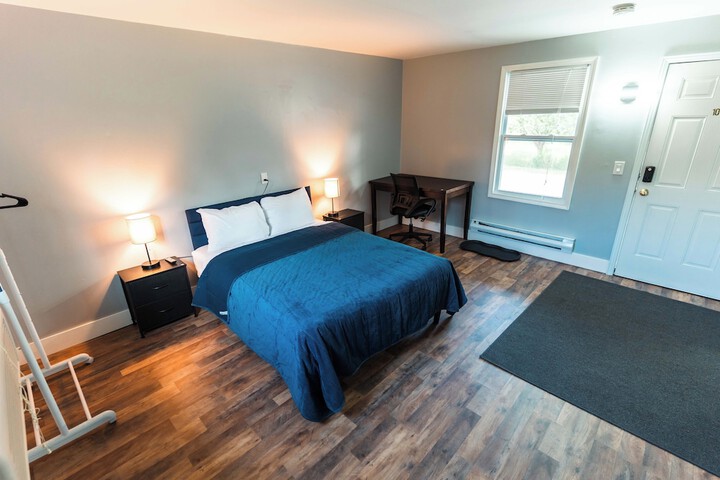 Room 10 of 26