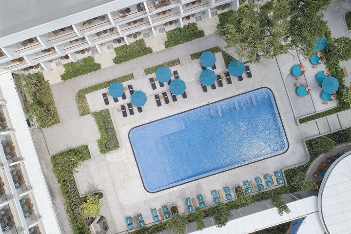 Hotel 33 of 35