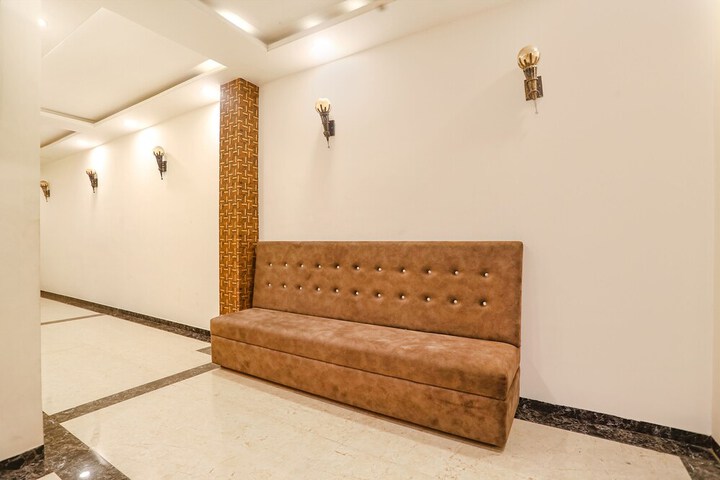 Hotel Interior 7 of 27