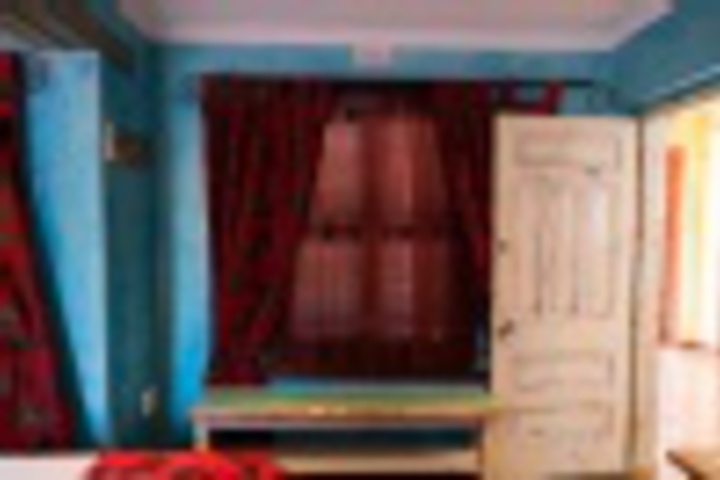 Room 148 of 252