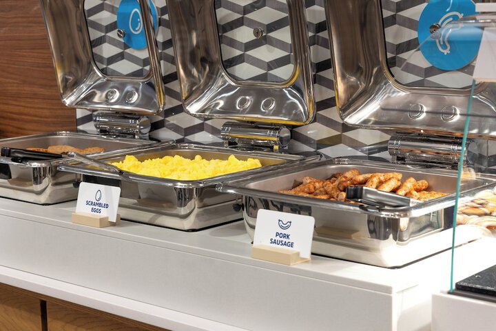 Breakfast/Coffee Service 36 of 42