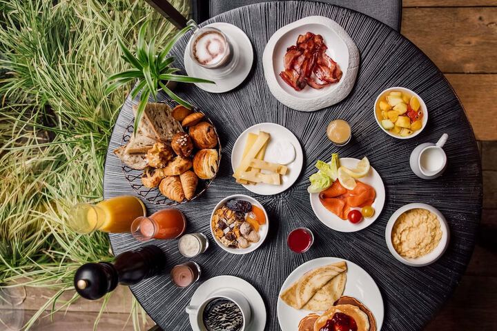 Breakfast/Coffee Service 93 of 149