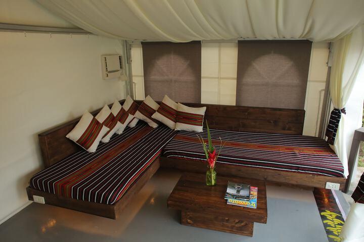 Room 30 of 97