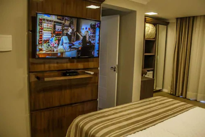 Room 17 of 46