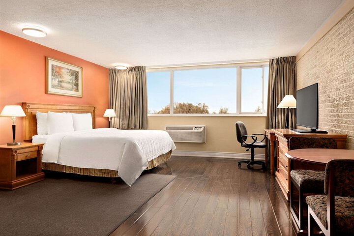Room 7 of 29