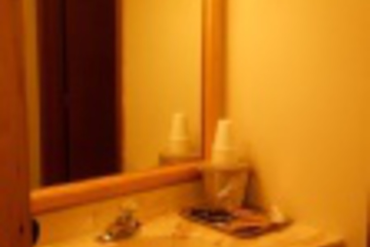 Room 293 of 348