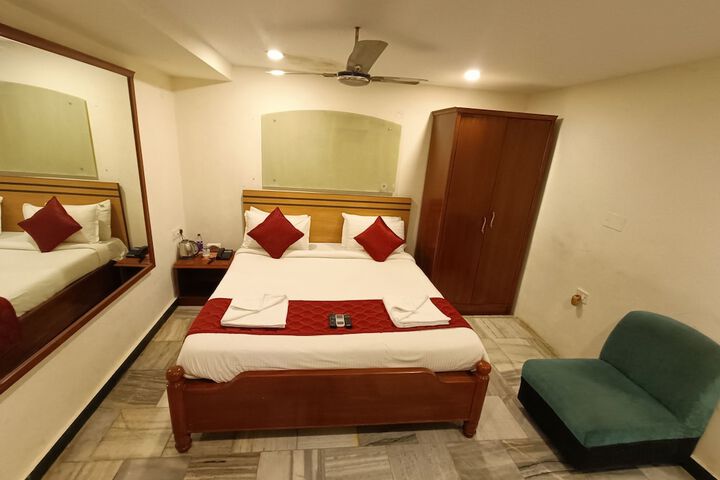 Room 26 of 93