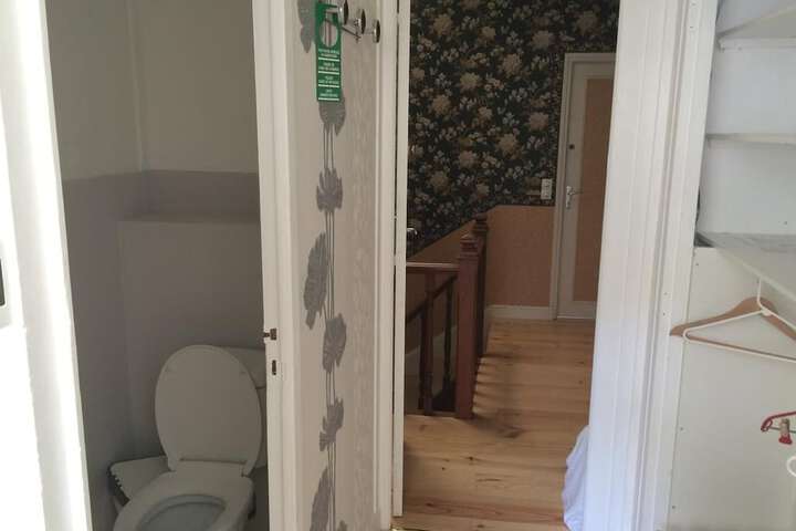 Room 34 of 59