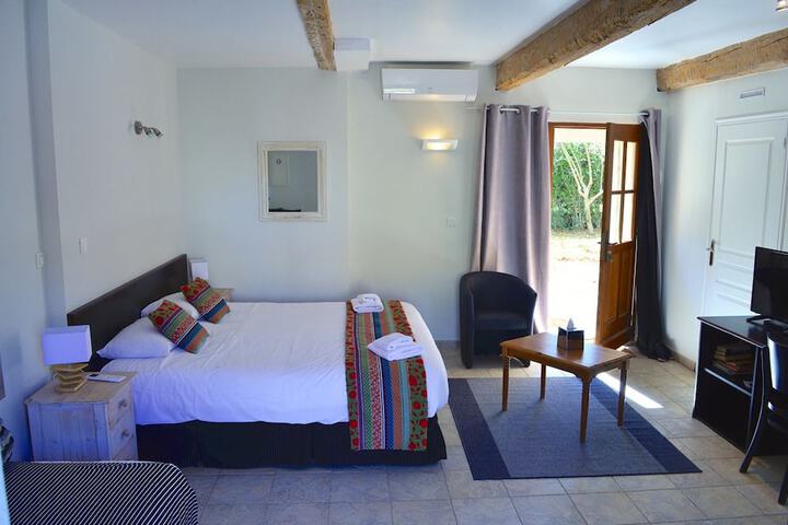 Room 25 of 61