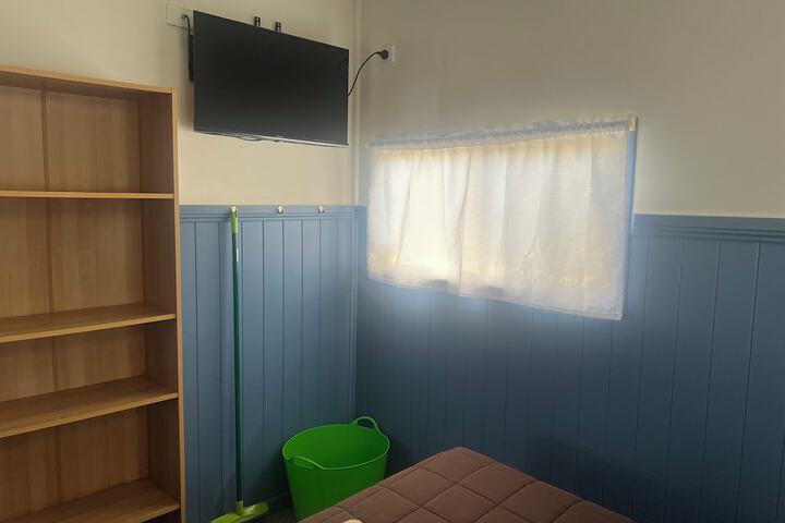 Room 6 of 51