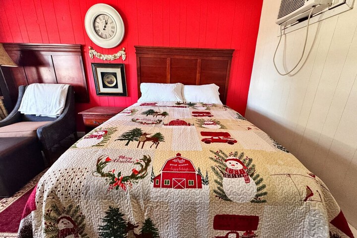 2 Double Beds (10 of 21)