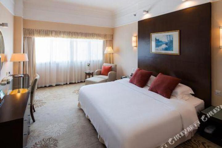 Rong Qiao Hotel
