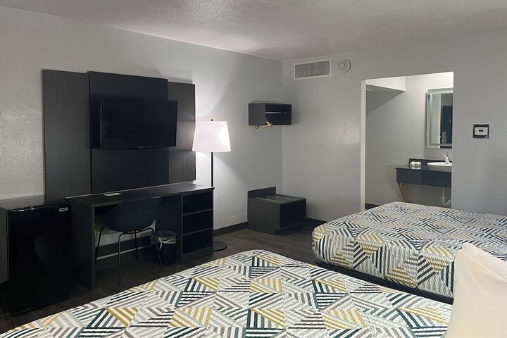 Room 30 of 51