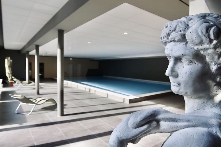 Pool 43 of 63