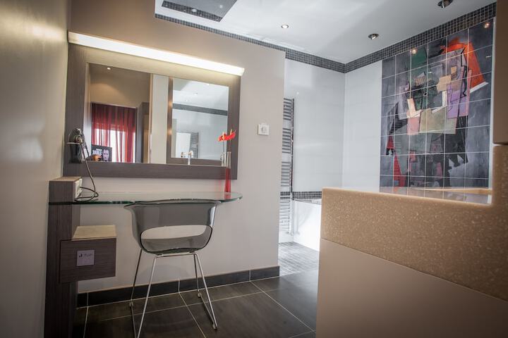 Room amenity
