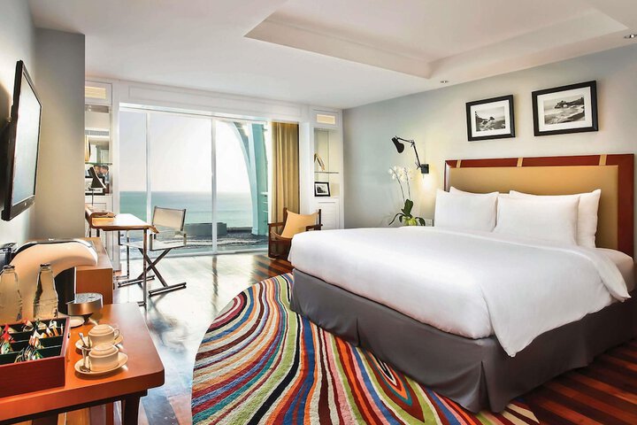 Room 25 of 92