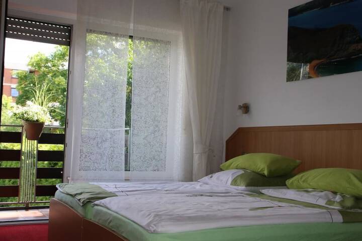 Room 8 of 46