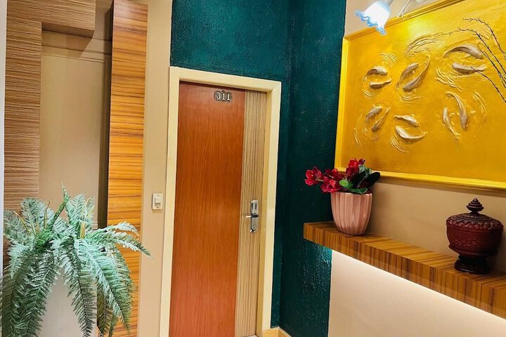 Ballroom/Hall 38 of 46