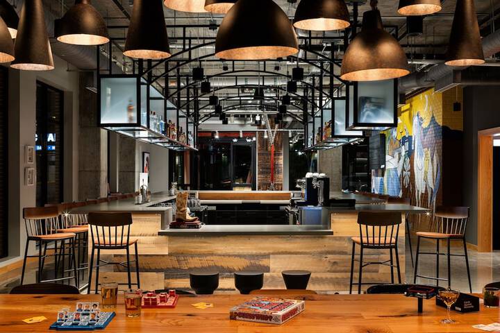 Breakfast/Coffee Service 28 of 38