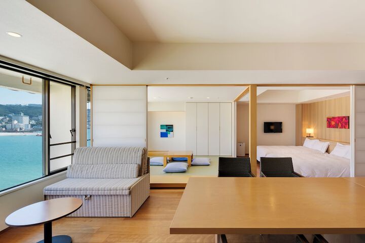 Room 14 of 78