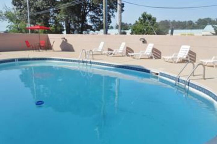 Pool 56 of 60
