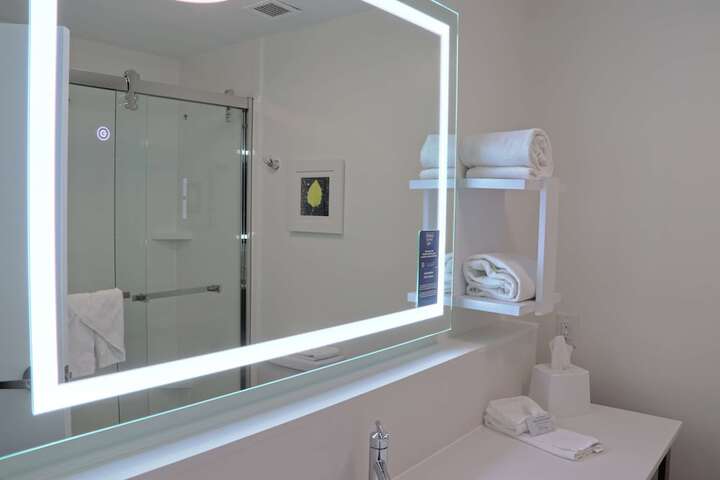 Bathroom shower