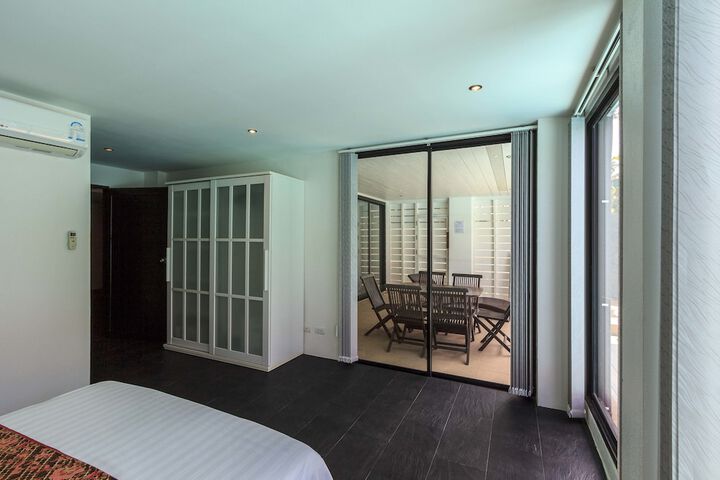 Room 15 of 272