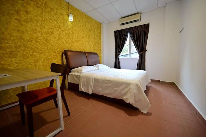 Room 5 of 23