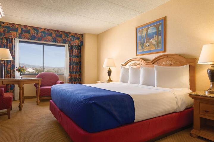 Deluxe King Bed Central Tower (27 of 35)