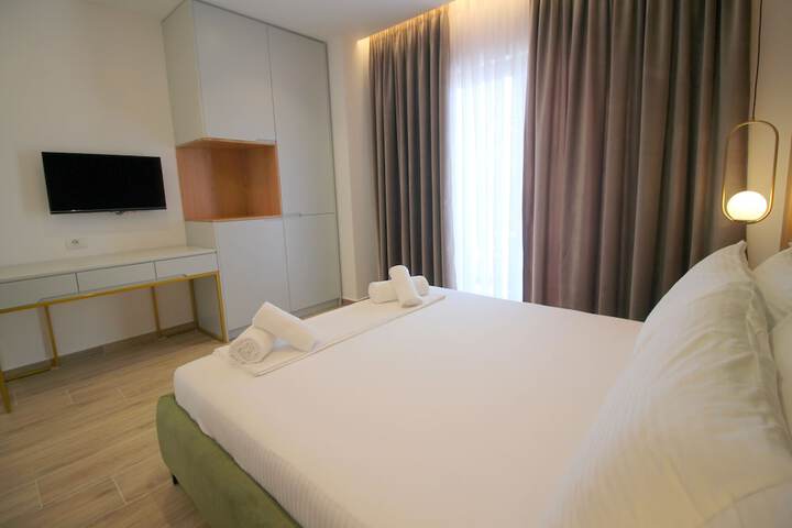 Room 13 of 44
