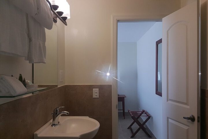 Room 396 of 695