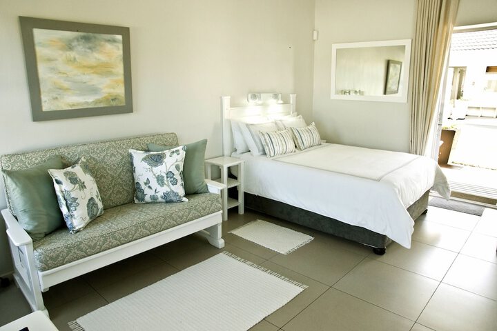 Room 5 of 77