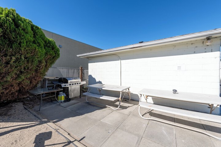 Property Grounds 27 of 32