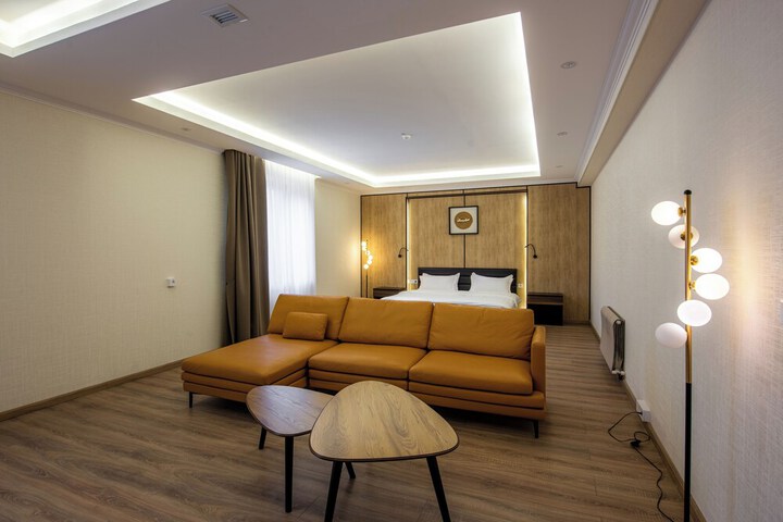 Room 19 of 61