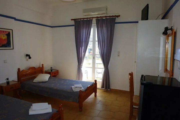 Room 2 of 16
