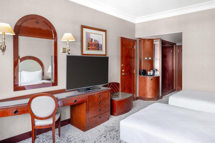 Room 53 of 139