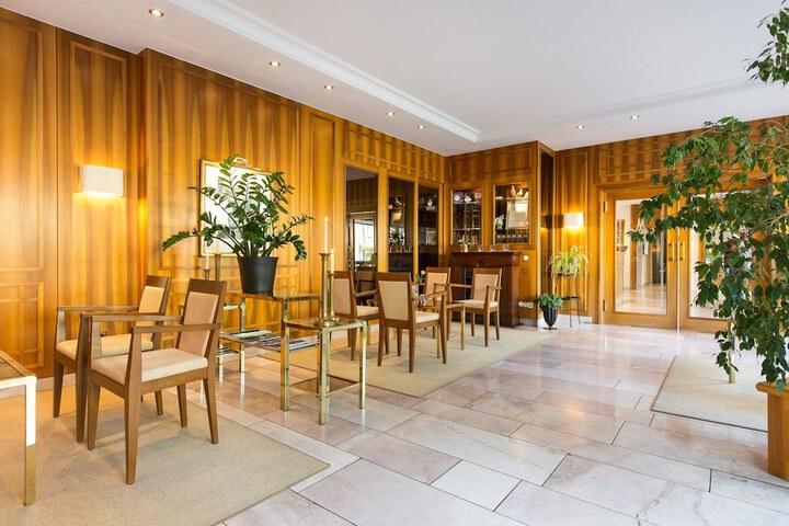 Lobby Photos