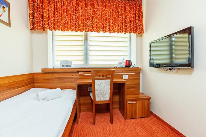 Room 22 of 51