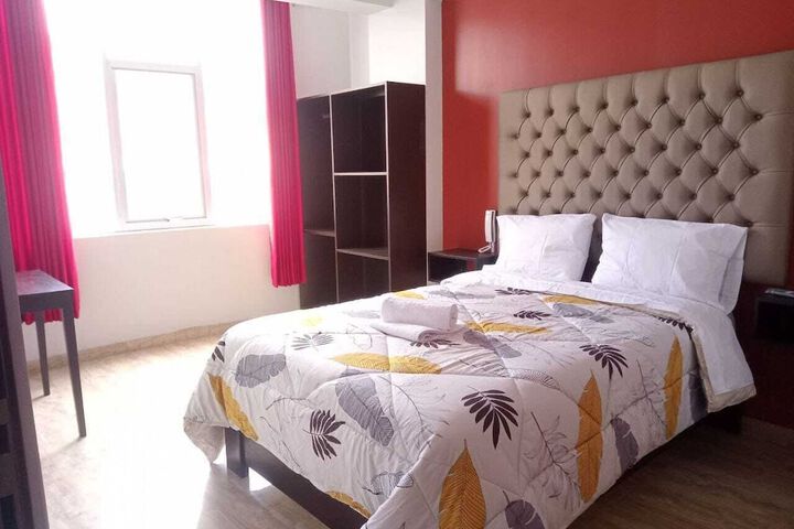 Room 11 of 19