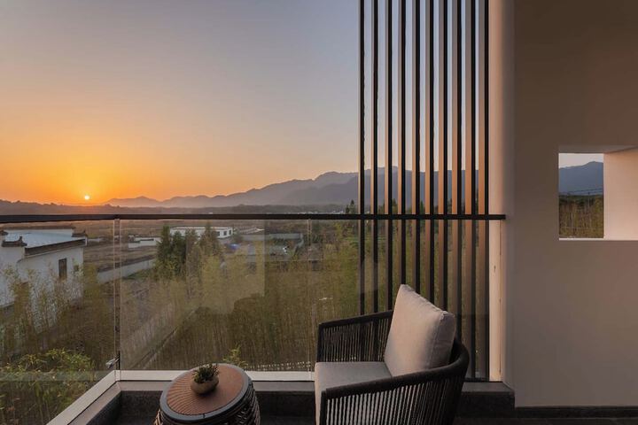 Terrace/Patio 126 of 127
