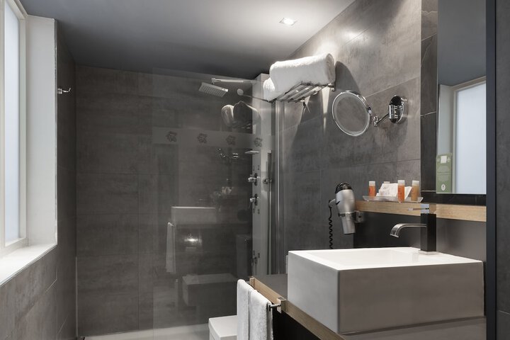 Bath Photo