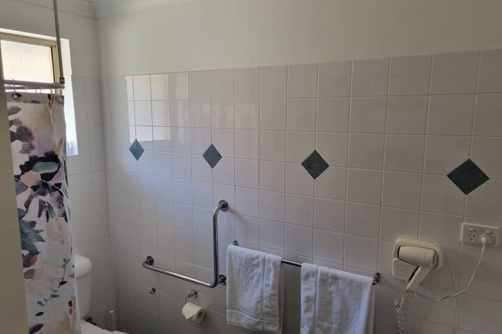 Room 48 of 73