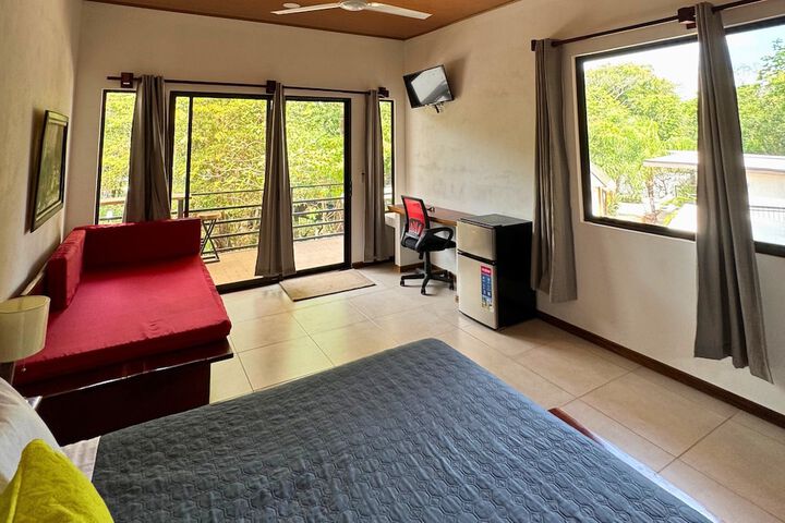 Room 9 of 193