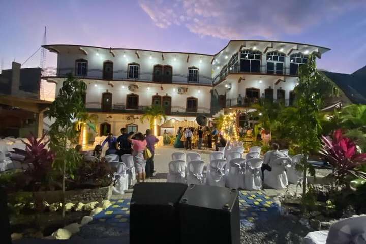 Hotel y Restaurante Las Adas y Estrellas